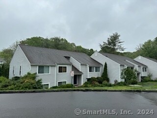 Photo - 15 Brookwood Dr Unit APT C
