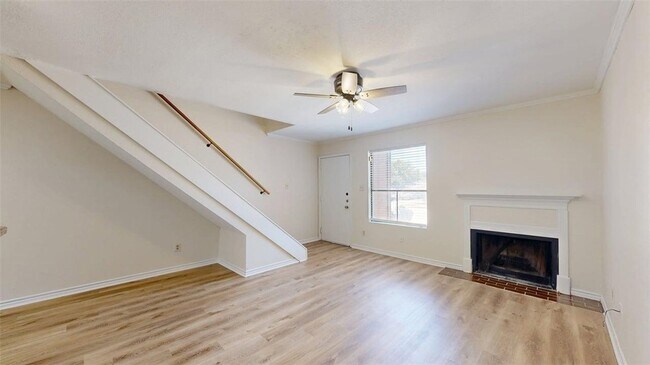 904 University Oaks Blvd Unit 80