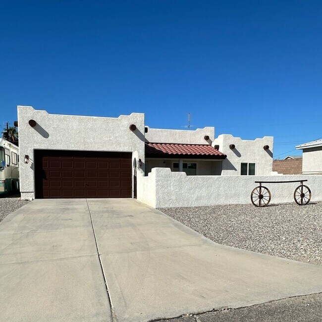 Available now Unfurnished Long Term House House Rental in Lake