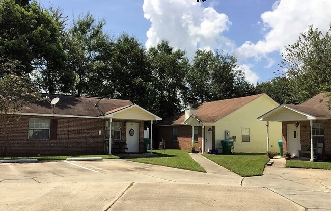 Pineville Gardens Apartments For Rent in Long Beach, MS | ForRent.com