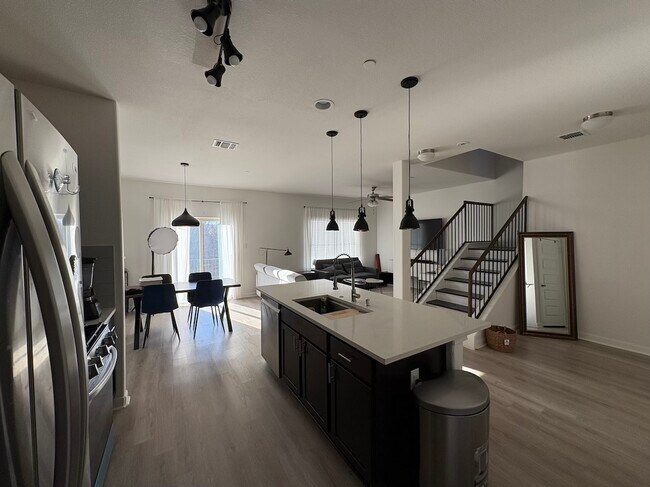 Photo - 1620 Bryant Dr Unit 402