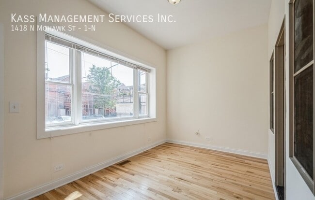 Photo - 1418 N Mohawk St Unit 1-N