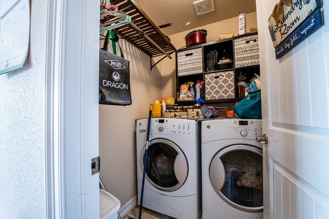 Photo - Beautiful 3 Bedroom, 2 Bathroom Ranch – Available Early April!