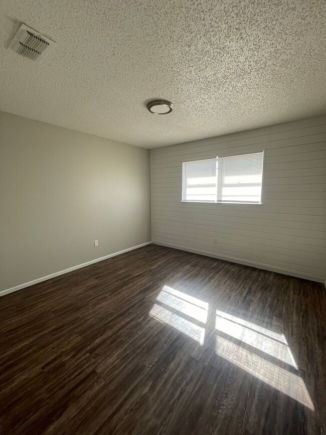 Photo - 3440 70th Dr