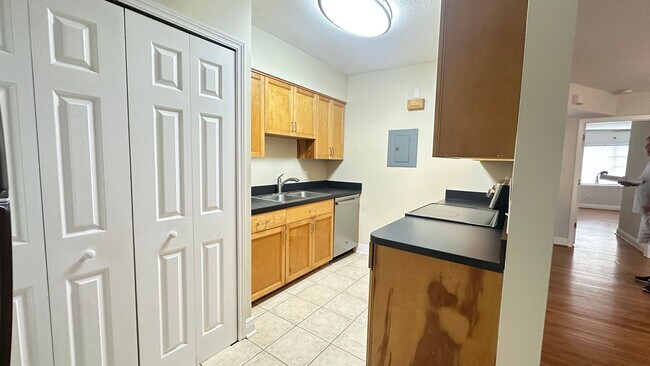Photo - Charming 1BR/1BA Duplex in the Heart of Do... Unit 1
