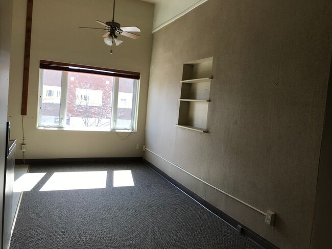 Photo - 5 S Broadway Unidad 1