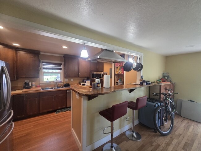 Photo - 2406 Durston Rd