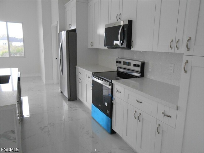 Photo - 2809 55th St W