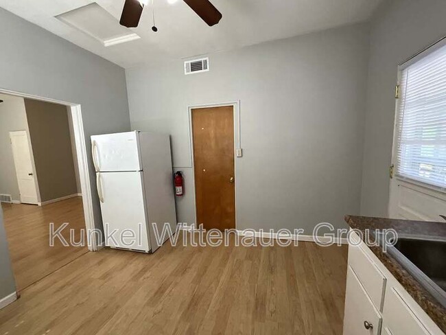 Photo - 122 N Michigan Ave