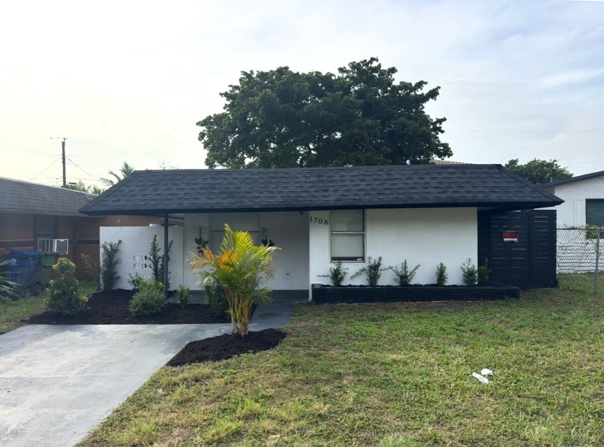 Photo - 1708 NW 7th St