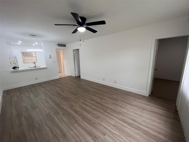 Photo - 5111 W Oakland Park Blvd Unidad J108