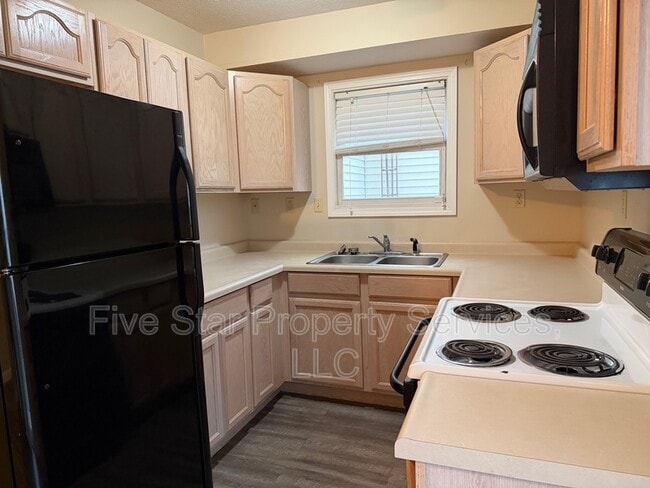 Photo - 411-413 N Dawson St Unit 411