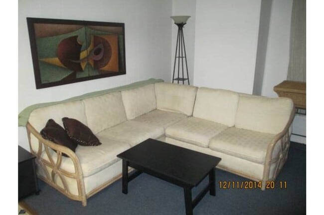 Building Photo - 117 Wilkes St