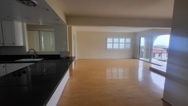 Photo - 120 12th St Unit #3