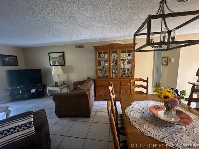 2615 NE 3rd Ct Unit 112