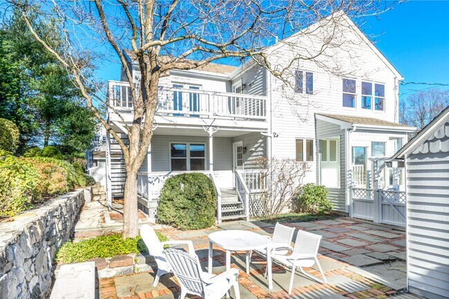 Photo - 341 Weed Ave