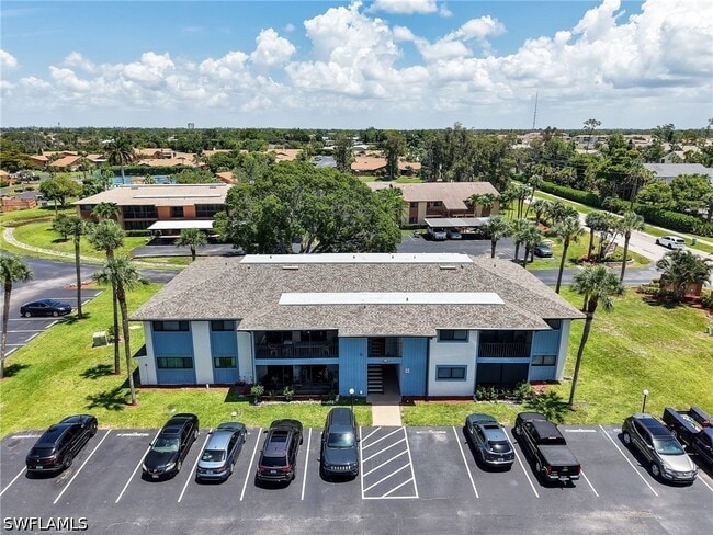 Building Photo - 17420 Birchwood Ln Unit 7
