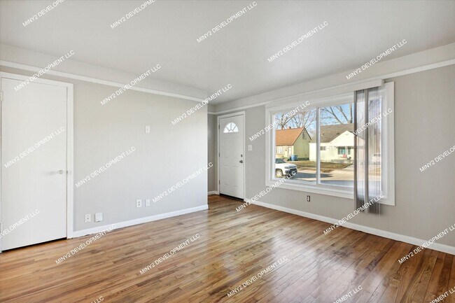 Photo - Charming 3-bedroom home on Lauren Ave. in ...