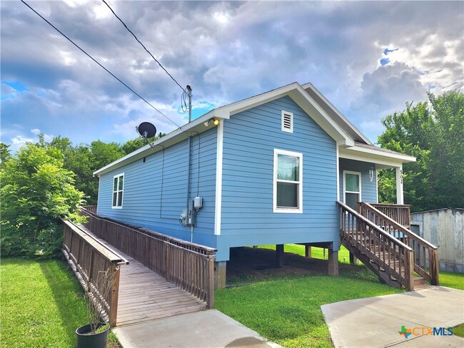 Photo - 502 Migl St