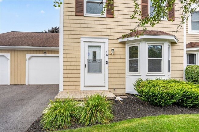 Photo - 15 Hanna Ln