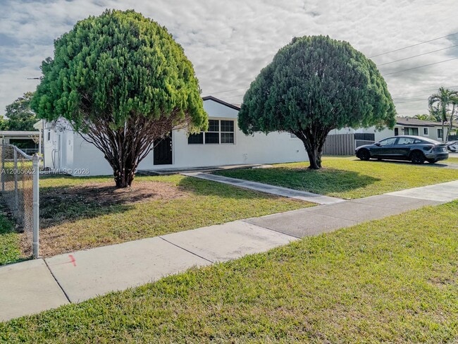 27913 SW 131 AVE