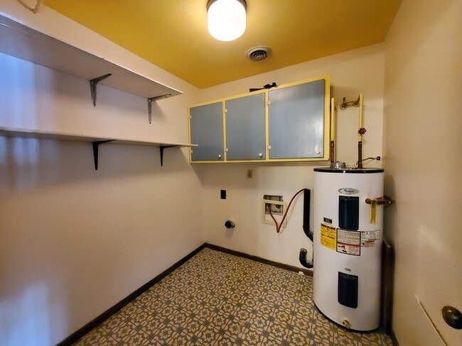 Photo - Chateau Condominiums Unit 411