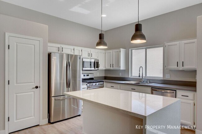 Photo - 503 Hidden Garden Pl