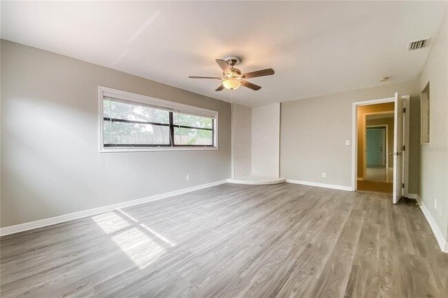 Photo - 1524 Sandy Ln