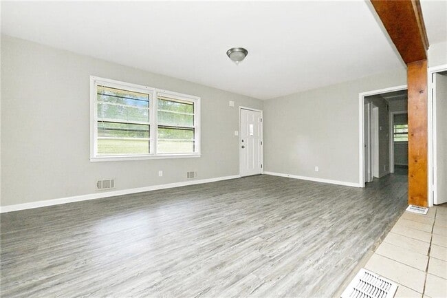 3945 Camellia Trail
