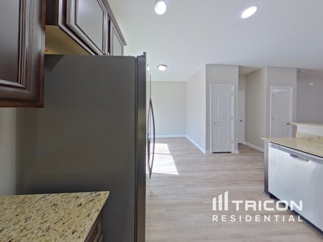 Photo - 841 Dawsons Park Wy