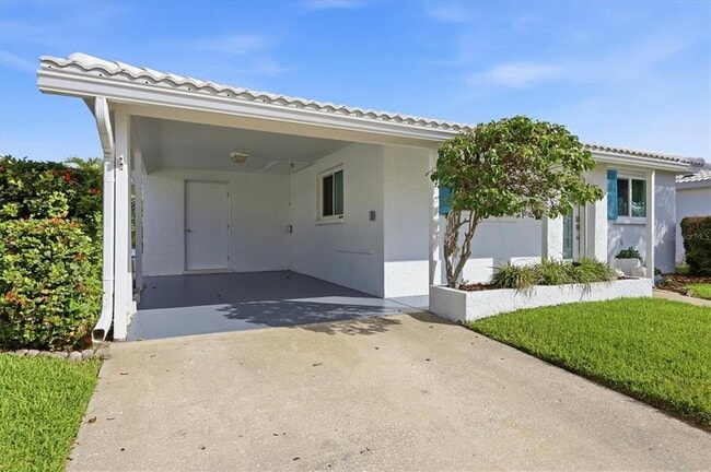 Photo - 885 Spanish Dr N