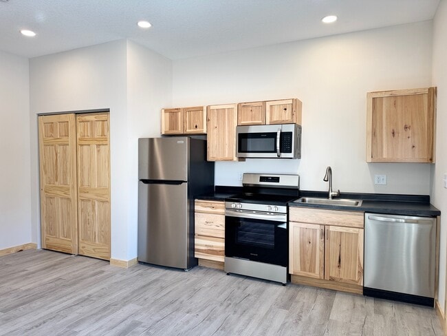 Photo - 1212 Heckman Ct