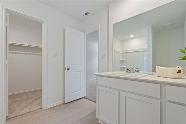 300 Twilight Breeze Wy