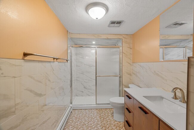 Photo - 25 Carr Rd Unit 2