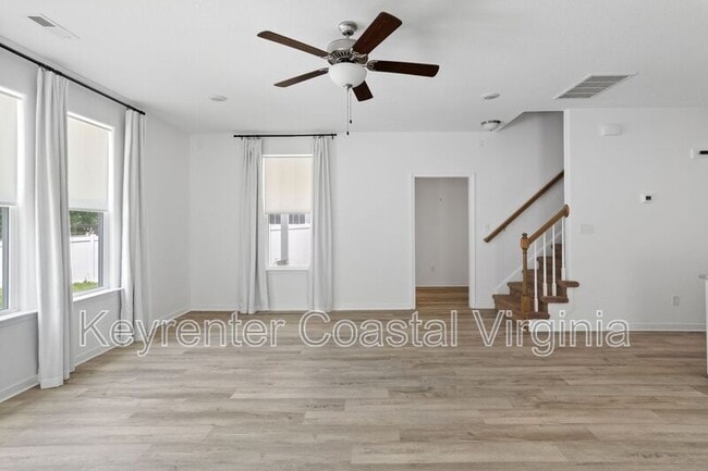 Photo - 1415 Waltham Ln