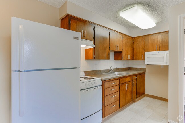 1BR, 1BA - 480 SF