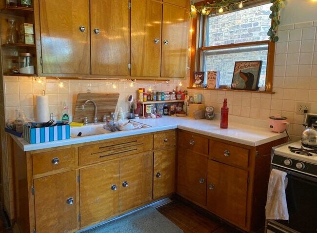 Photo - 3646 W Wrightwood Ave Unidad 2