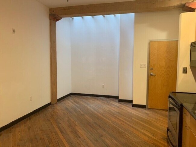 Photo - 1318 W. Broad St.