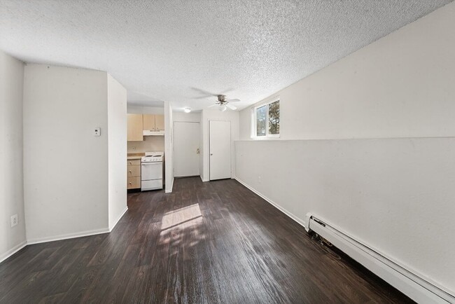 Photo - The Pines Apartments