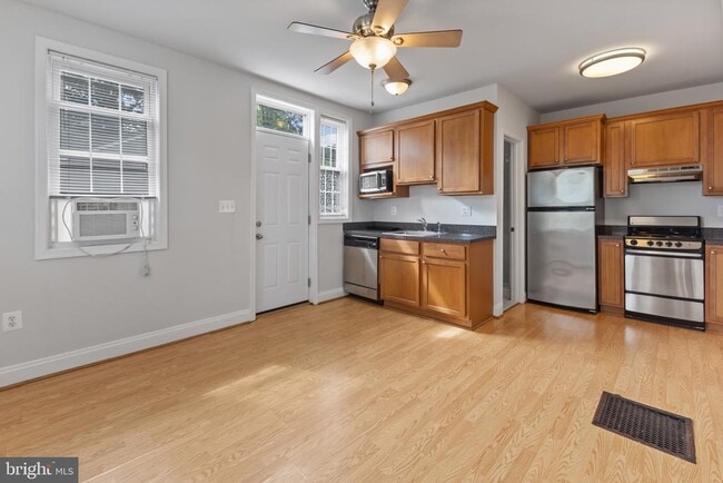 Building Photo - 321 Magothy Rd Unit 5