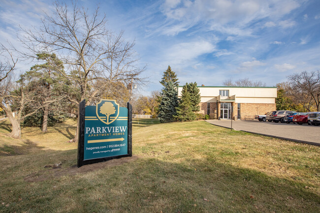 Building Photo - Parkview Apartments