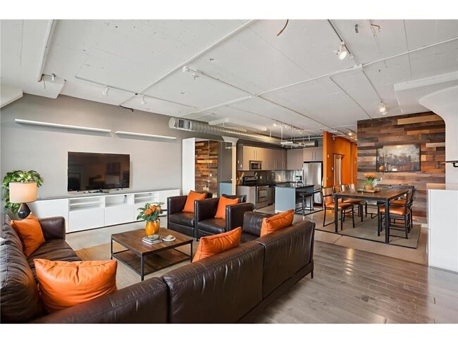 Photo - 2929 Chicago Ave Unidad 1002