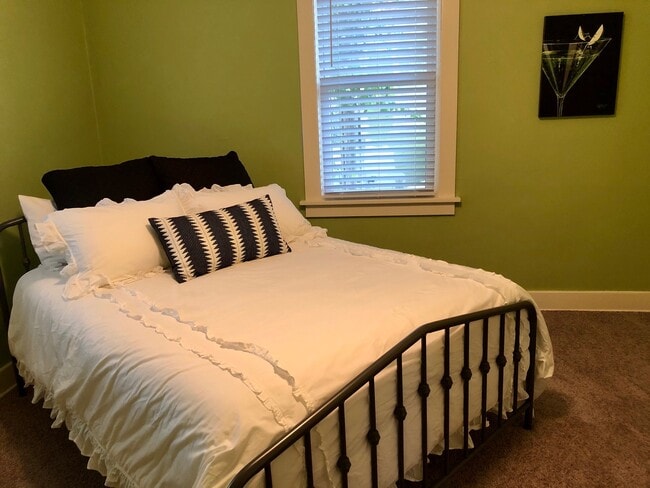 Photo - 1870 Central Ave