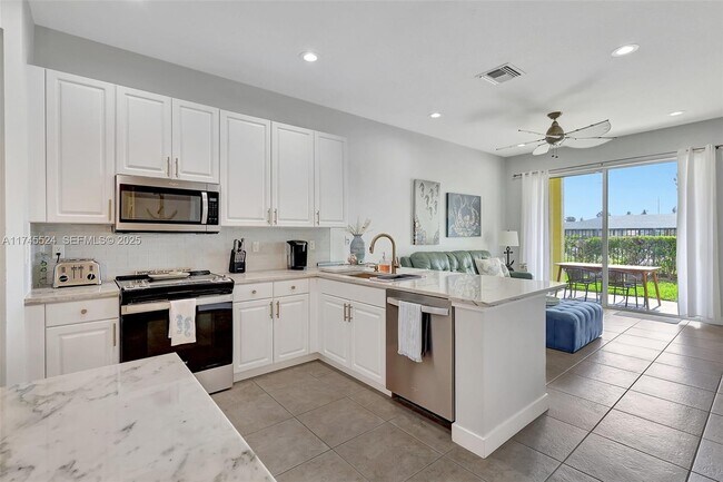 Photo - 1604 Mariner Bay Blvd