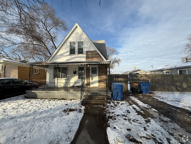 Building Photo - 11377 Sherman Ave Rental