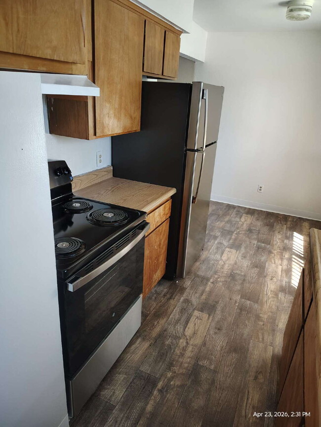 Building Photo - 2125 North Ave Unit 17