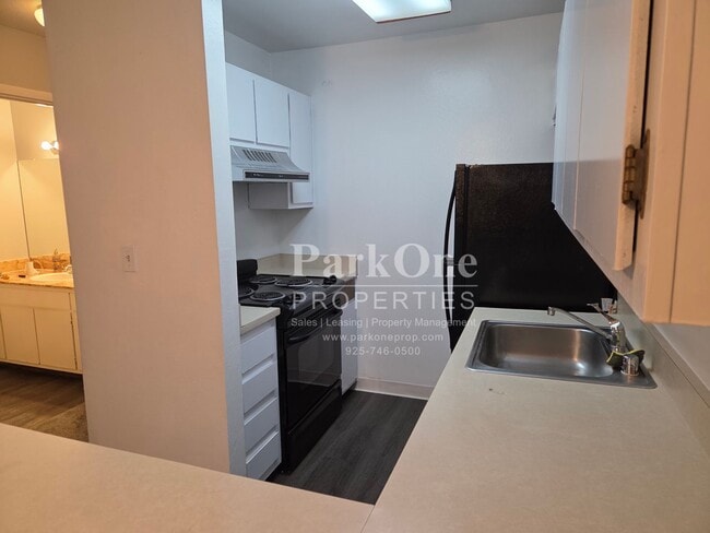 Photo - Great 1 bedroom ground floor condo.