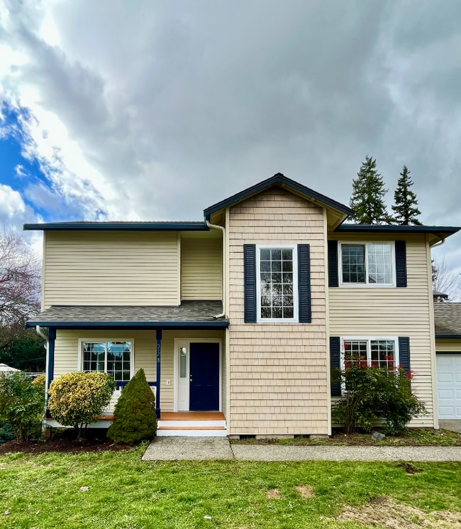 Photo - 512 Hazel St