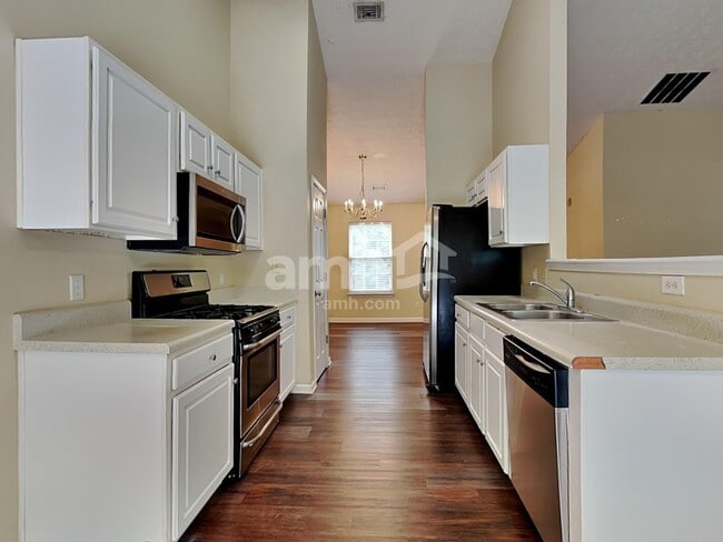 Photo - 931 Winding Down Way