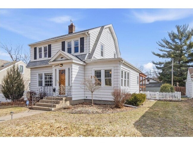 Building Photo - 4008 Zenith Ave N